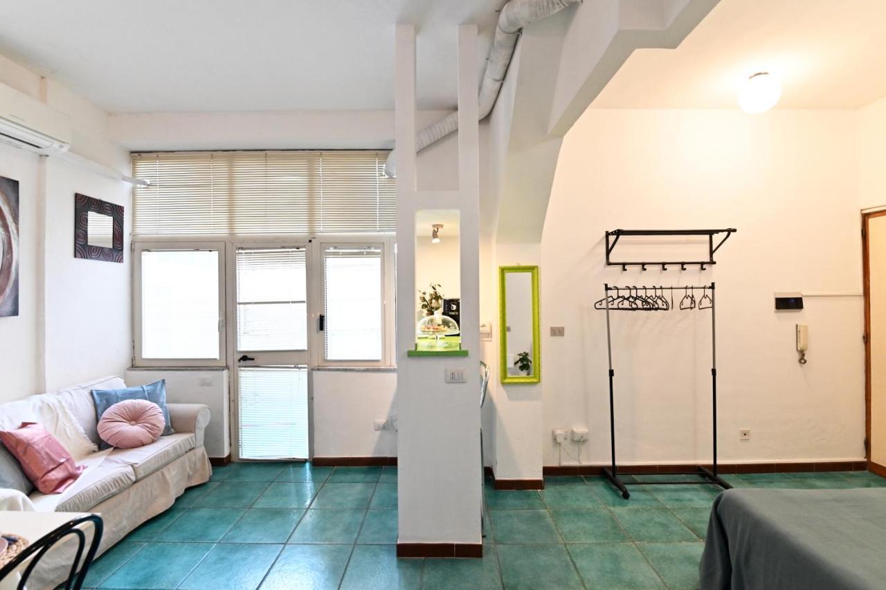 Izzhome Apartment